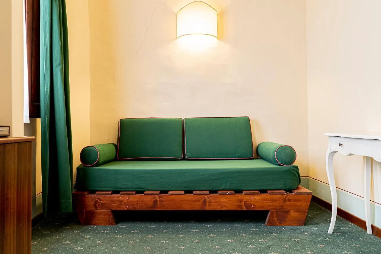 Casa Uffizi XIII Century Tower House Boutique Hotel Florencia